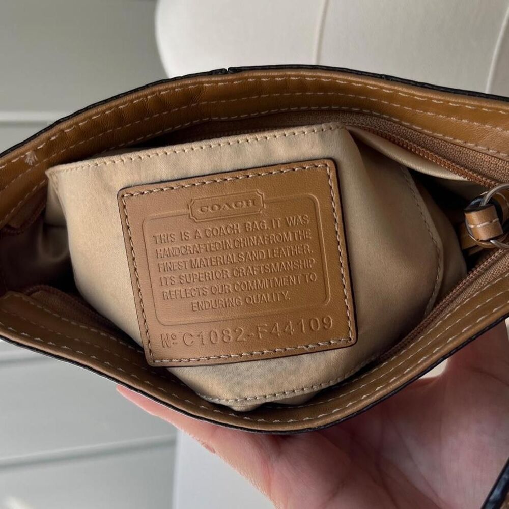 Coach Women's Bag - Picture 5 of 8